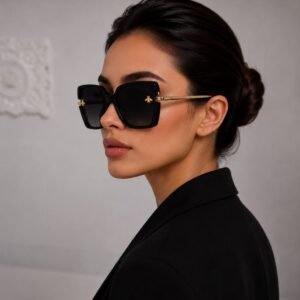 نظارة شمسية سوداء ستايل كلاسيكي