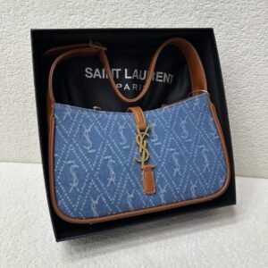 شنطة كتف زرقاء وسوداء
